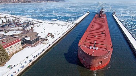 Firefighters rescue dog from frigid waters of Duluth Ship Canal. Here’s the video.